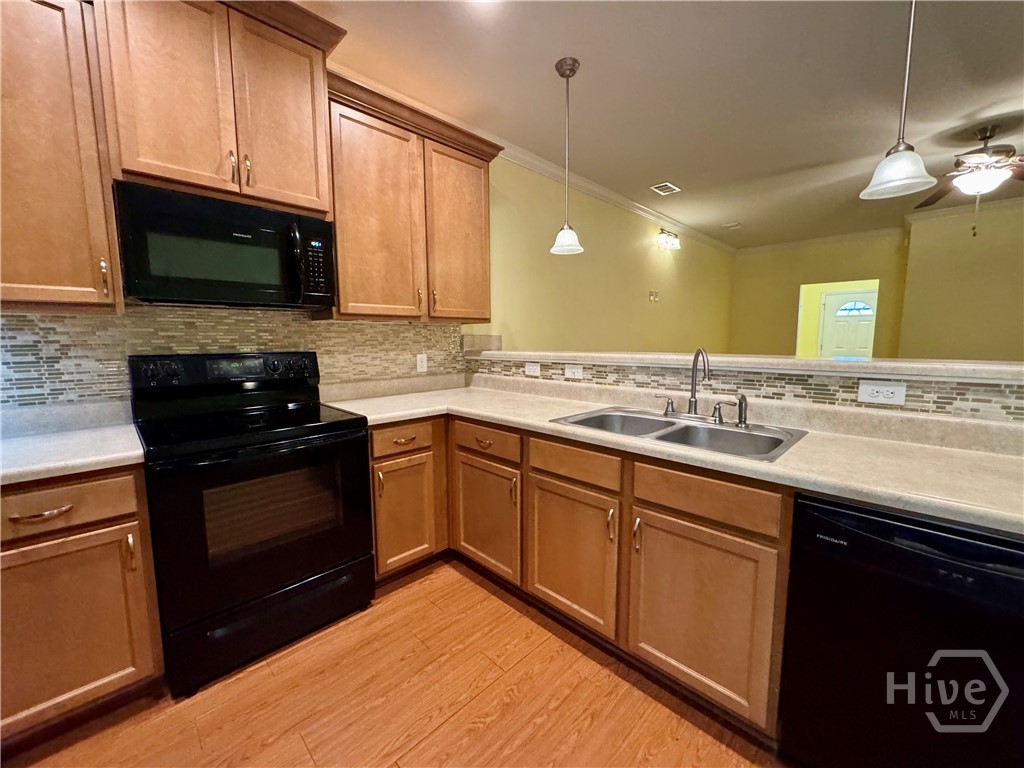 436 Governor Treutlen Circle Property Photo 8