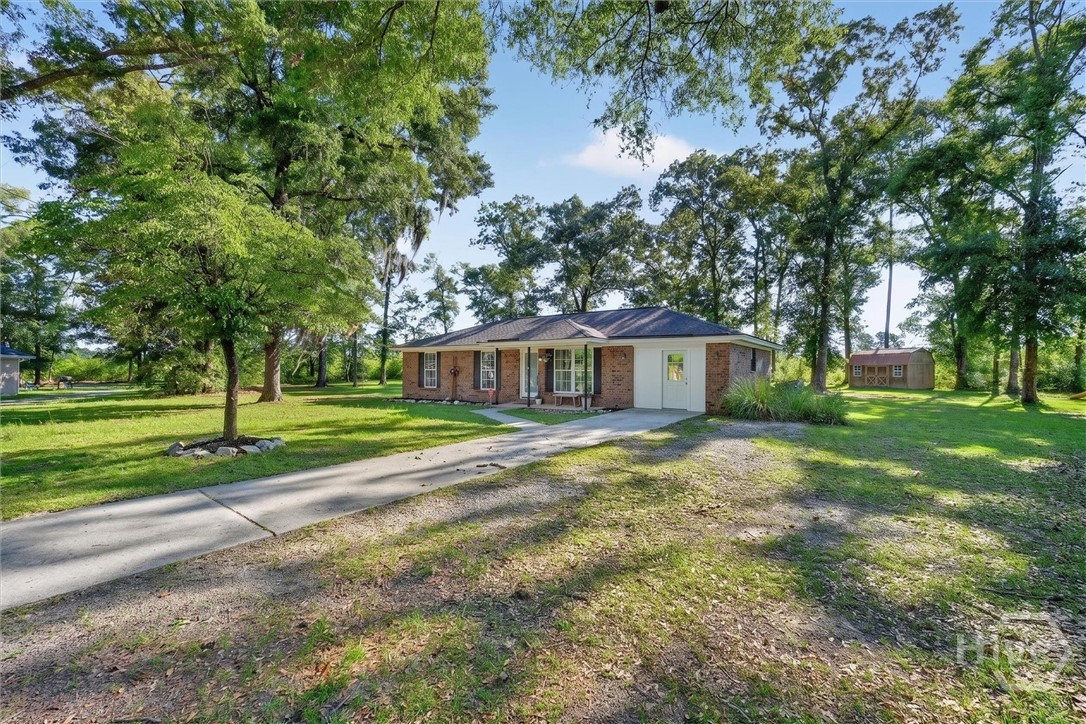 448 Queens Way Property Photo 2