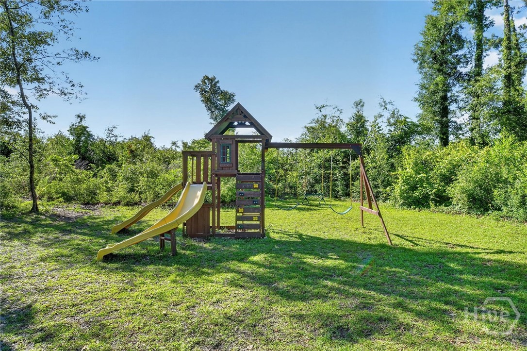 448 Queens Way Property Photo 41
