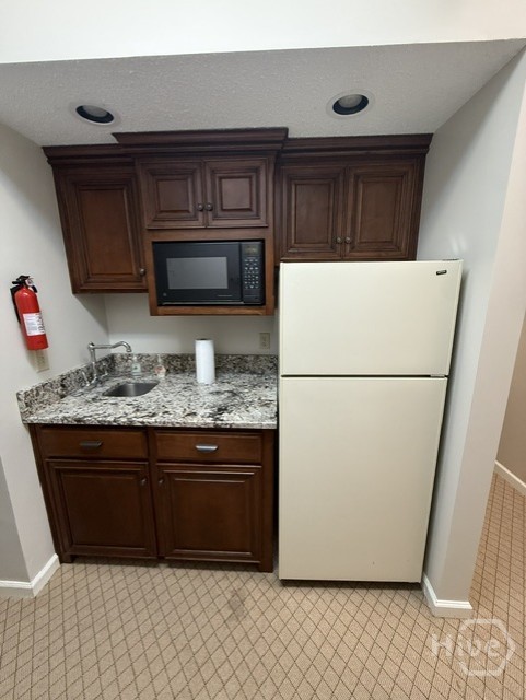 7601 Waters Avenue Property Photo 6