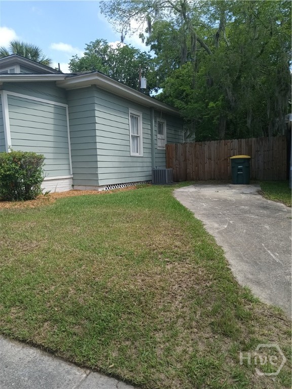 1110 E 40th Street Property Photo 3