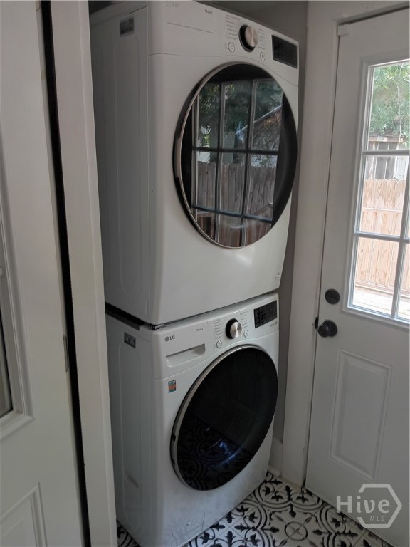 1110 E 40th Street Property Photo 13