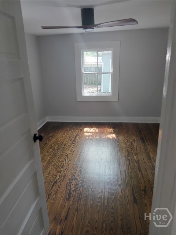 1110 E 40th Street Property Photo 14