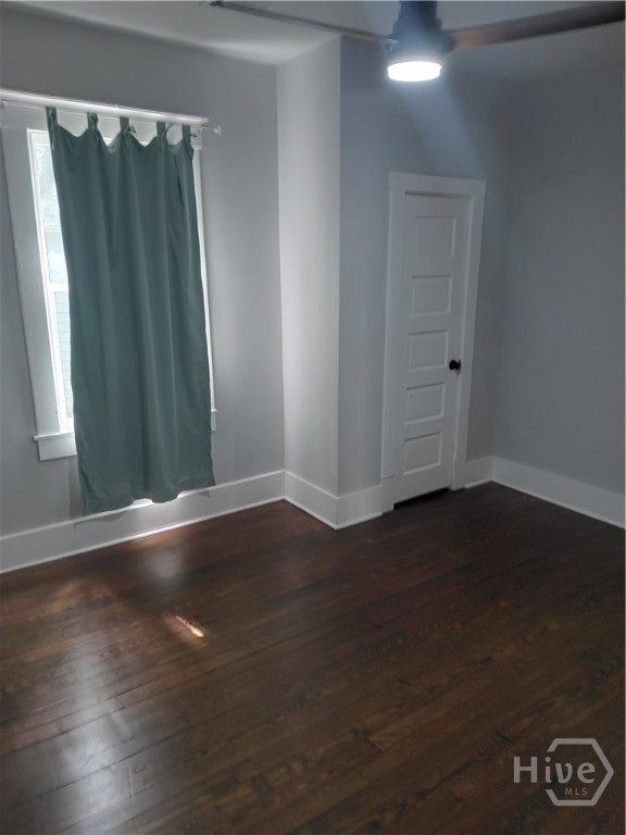 1110 E 40th Street Property Photo 17