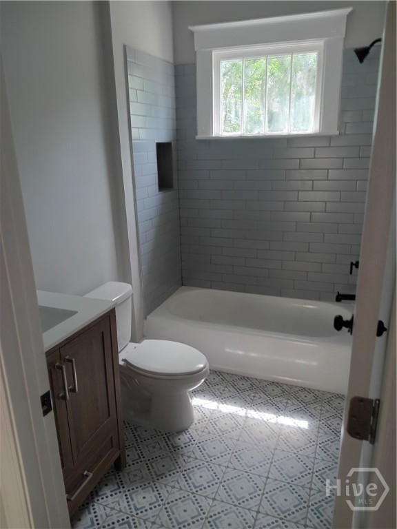 1110 E 40th Street Property Photo 19