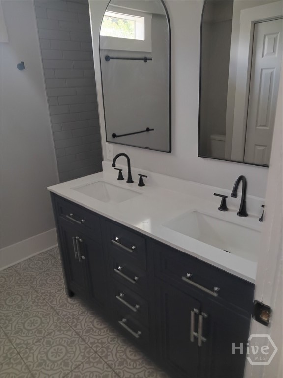 1110 E 40th Street Property Photo 22