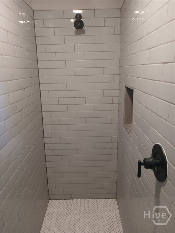 1110 E 40th Street Property Photo 24