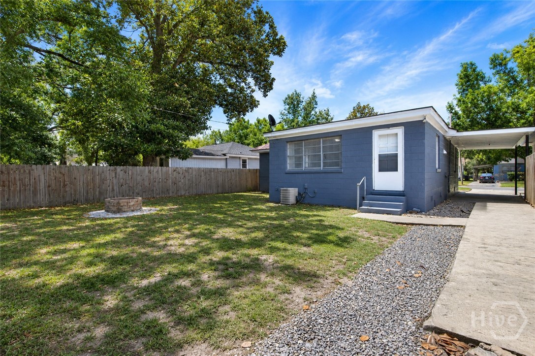 2218 Hanson Street Property Photo 24