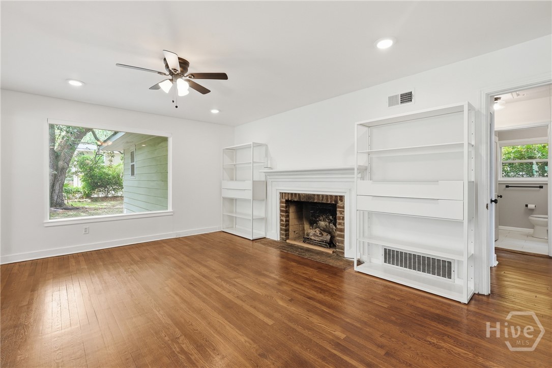 117 E 63rd Street Property Photo 13