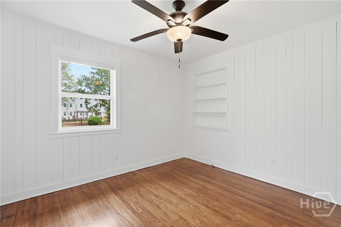 117 E 63rd Street Property Photo 14