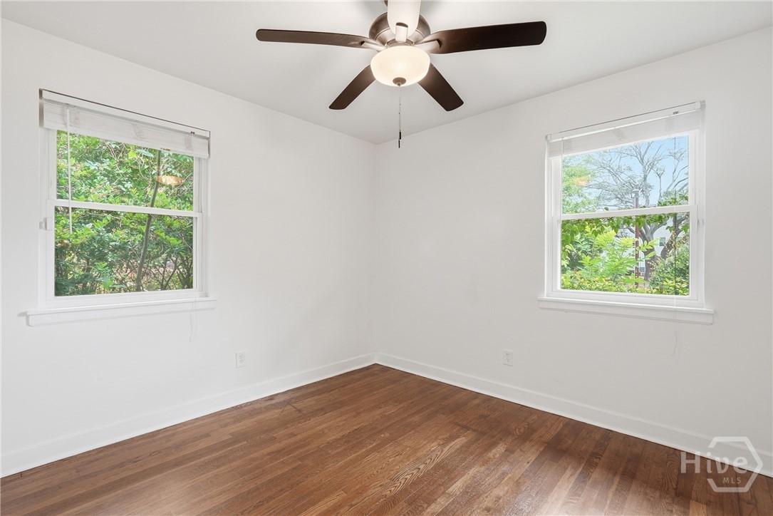 117 E 63rd Street Property Photo 15