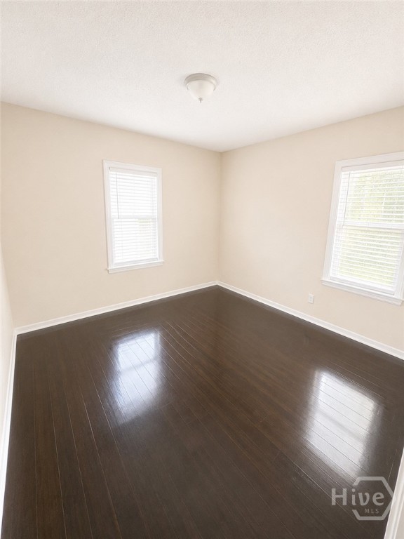 1320 E 54th Street Property Photo 6