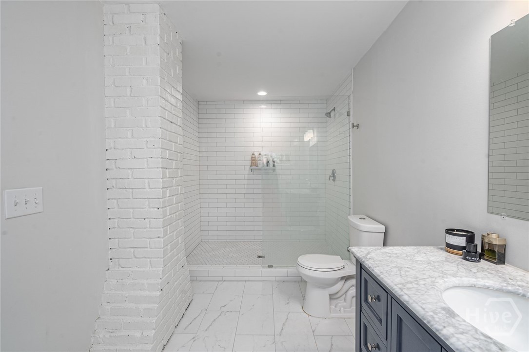 1204 E 33rd Street Property Photo 21