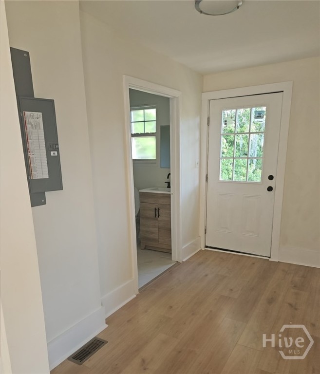 14 W 54th Street Property Photo 7