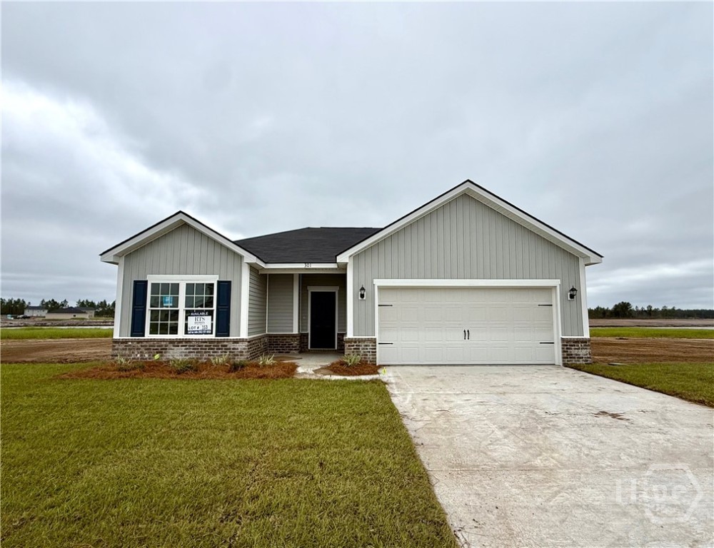 301 Quail Run Way SE Property Photo 1