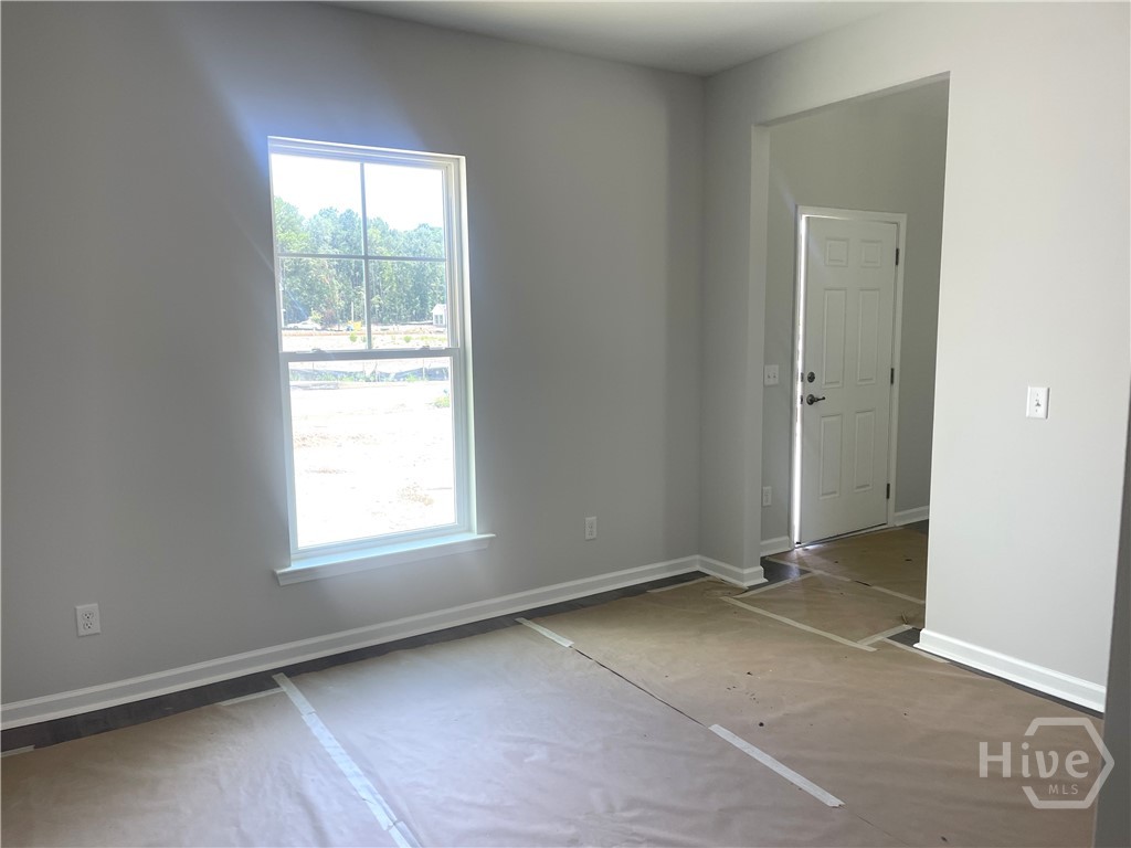 136 Classic Drive Property Photo 5