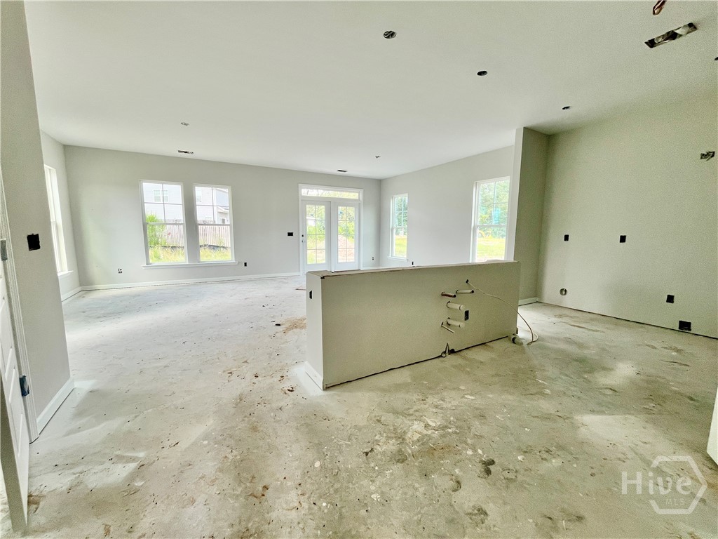 114 Endicott Drive Property Photo 6
