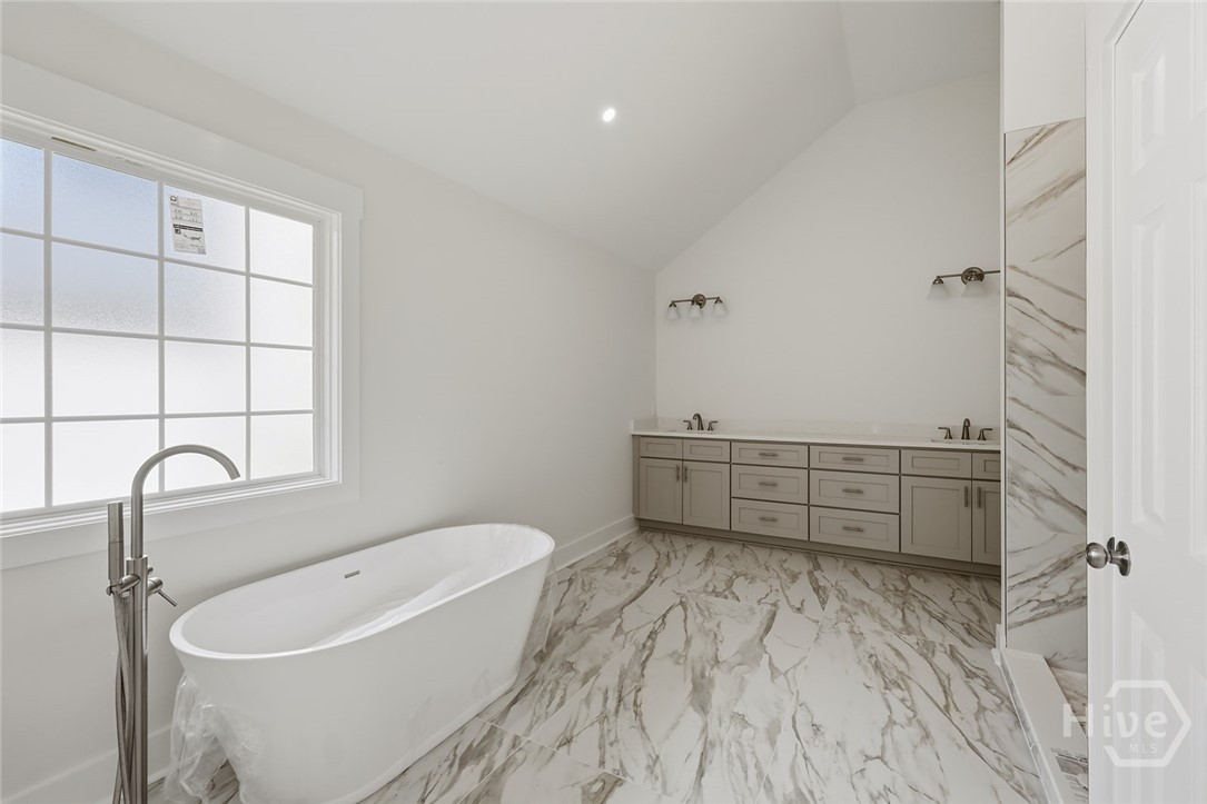 6 Kingfisher Circle Property Photo 27