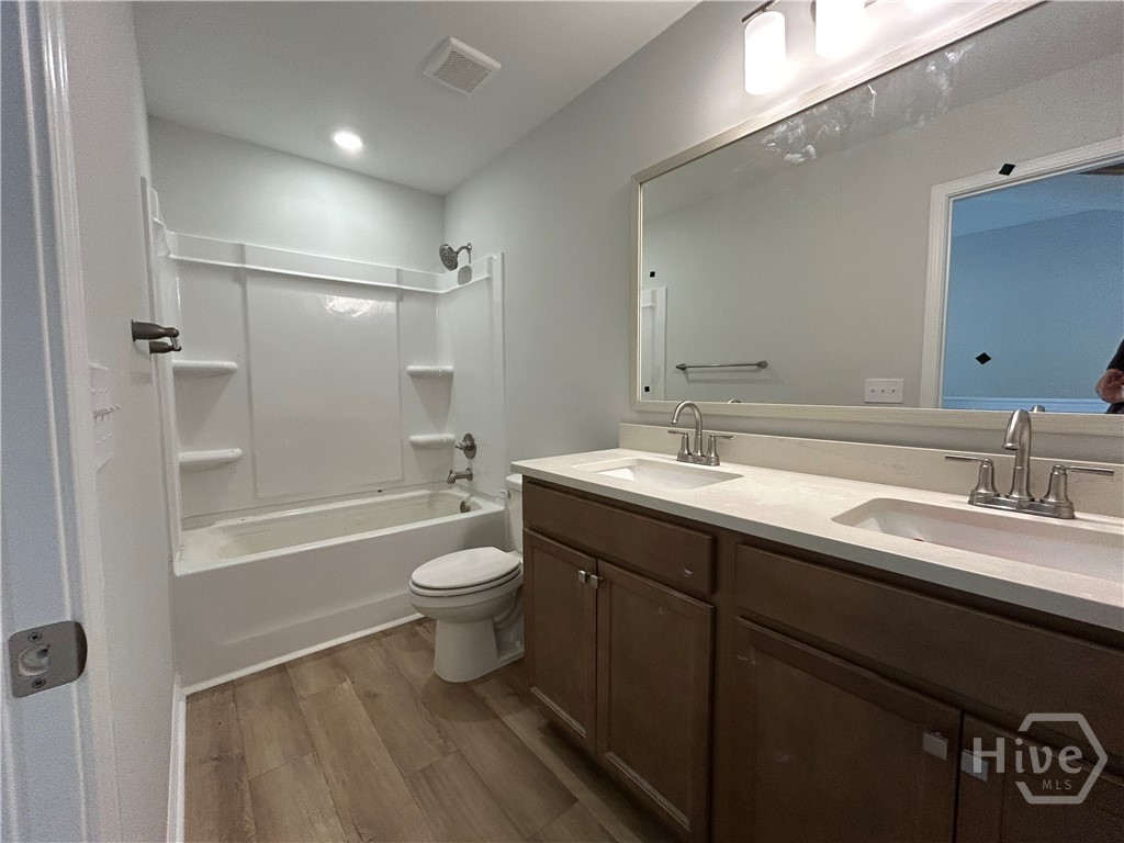 110 Goldeneye Drive Property Photo 6