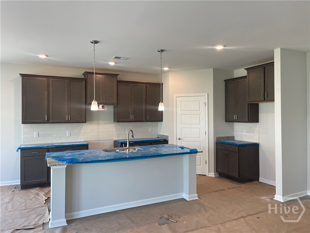 140 Classic Drive Property Photo 2