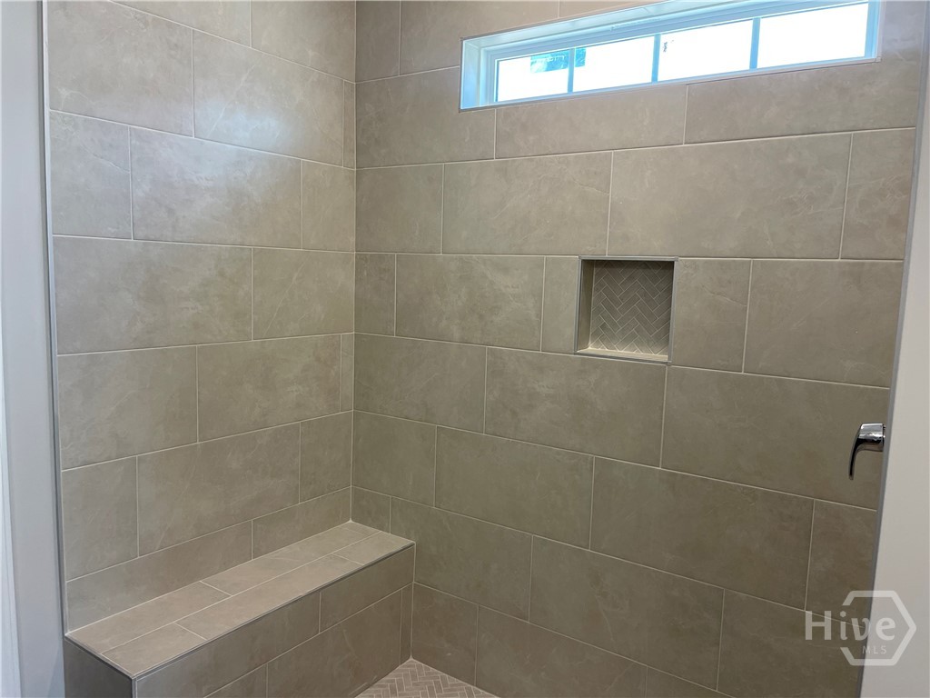 140 Classic Drive Property Photo 3