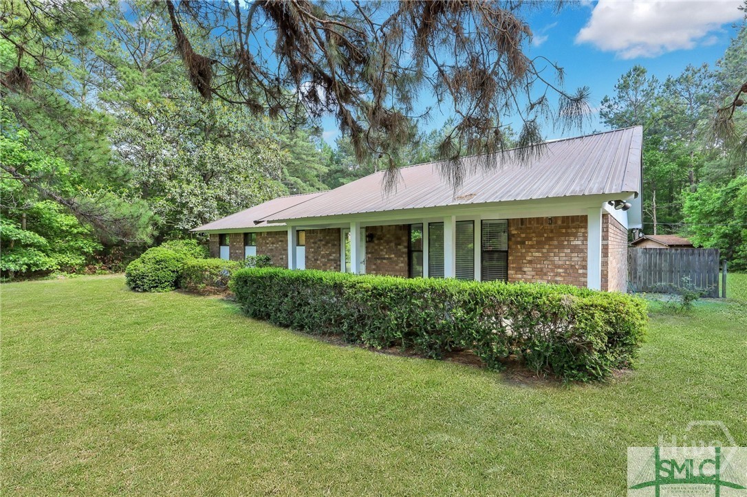 103 Maple Drive Property Photo 4
