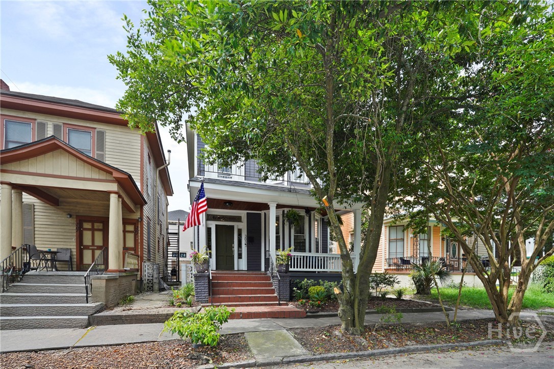 303 W 39th Street Property Photo 2