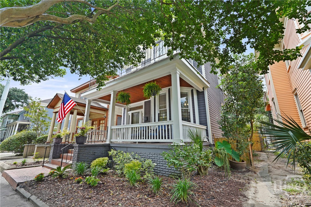 303 W 39th Street Property Photo 3