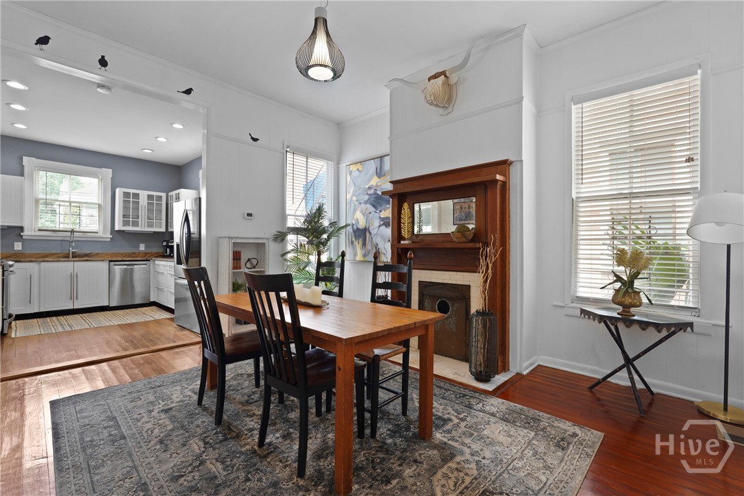 303 W 39th Street Property Photo 9