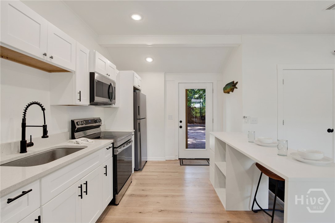 200 Kinzie Avenue Property Photo 34