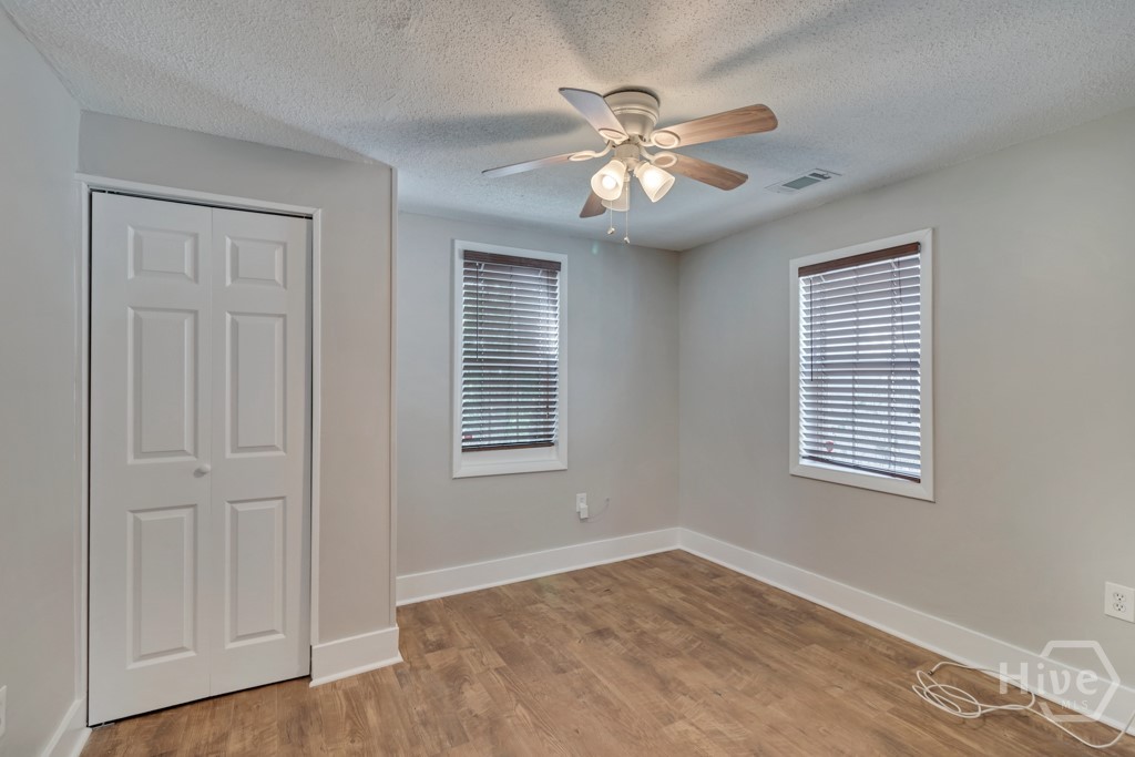 2025 Eppinger Street Property Photo 3