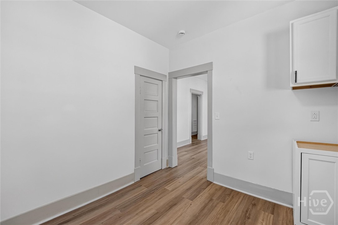 1322 E 37th Street Property Photo 19
