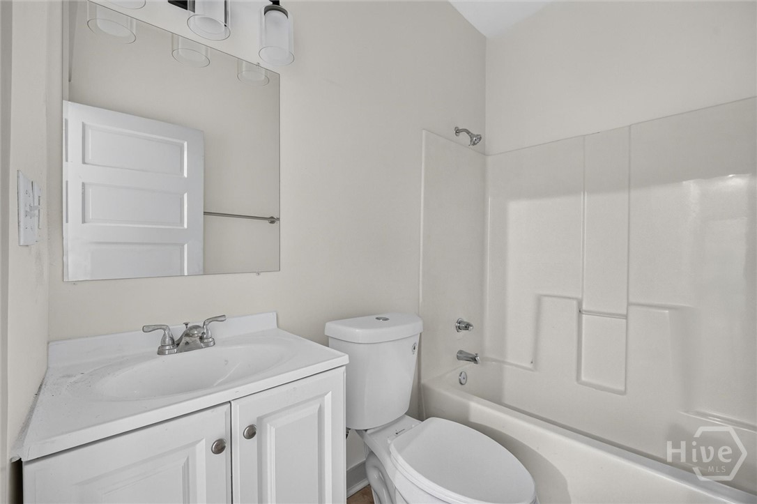 1322 E 37th Street Property Photo 34