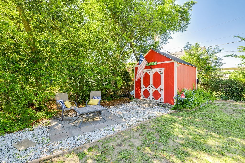 1610 E 50th Street Property Photo 36