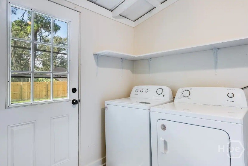 413 E Mell Street Property Photo 18