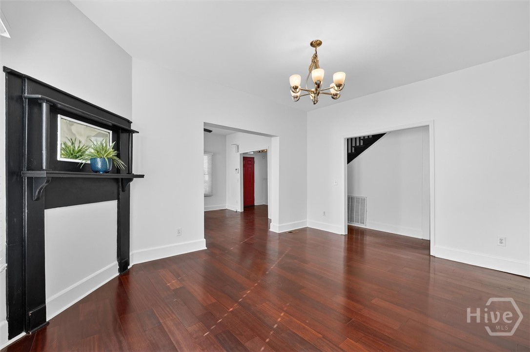 506 E 31st Street Property Photo 7