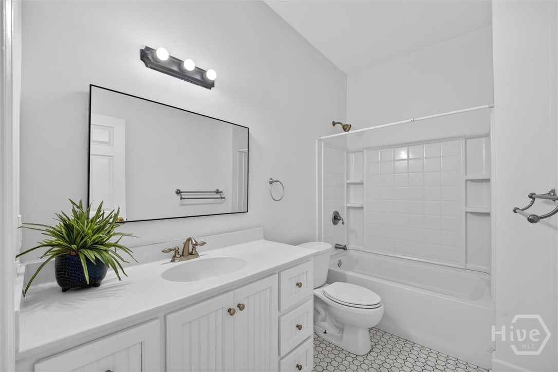 506 E 31st Street Property Photo 14