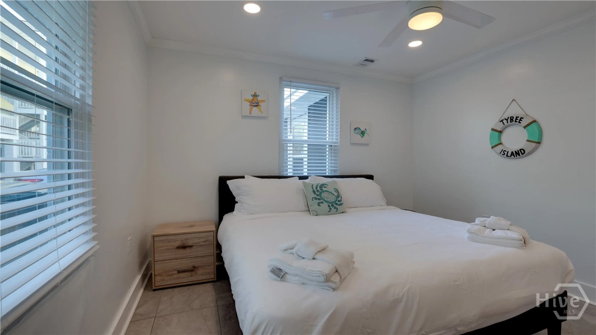 10 17th Place Property Photo 15