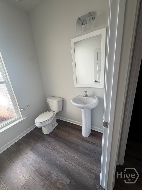 207 Pinebury Road Property Photo 3