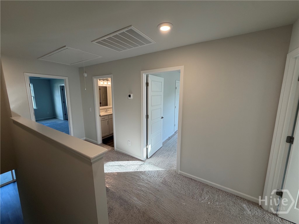 207 Pinebury Road Property Photo 5