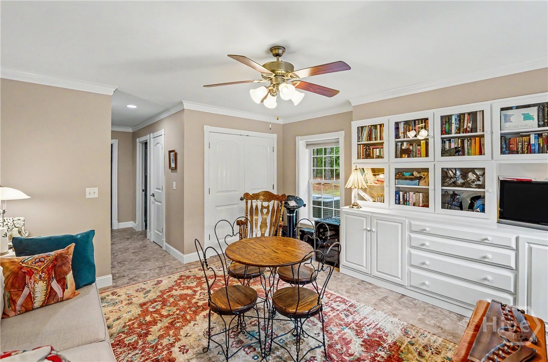 36 Morgan Road Property Photo 35