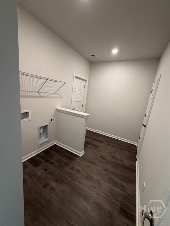 209 Pinebury Road Property Photo 8