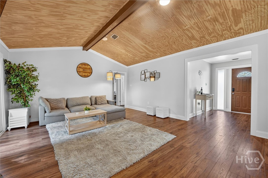 109 N Cromwell Road Property Photo 3