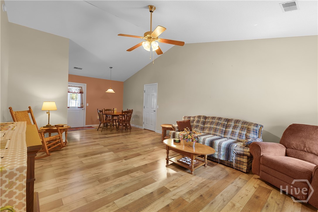 106 Blackwater Way Property Photo 4