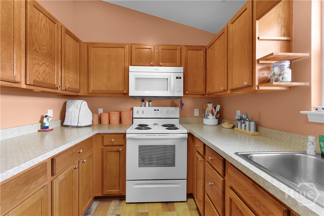 106 Blackwater Way Property Photo 7