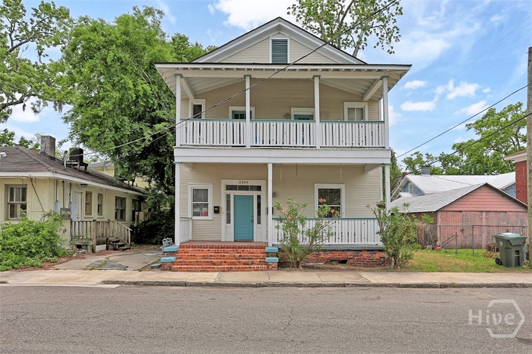2304 E Reynolds Street Property Photo 1
