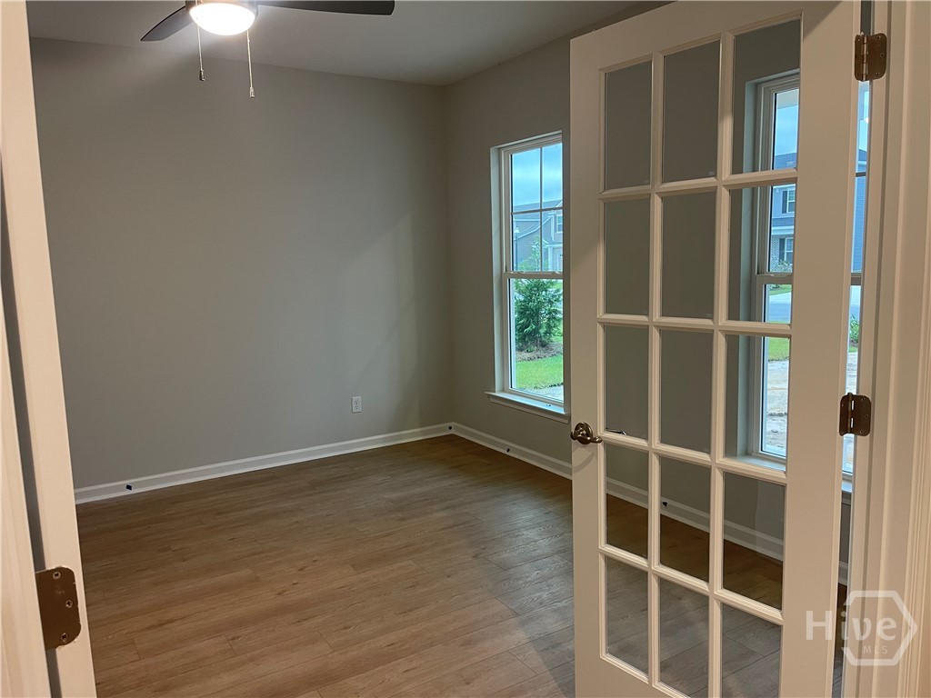 162 Como Drive Property Photo 4