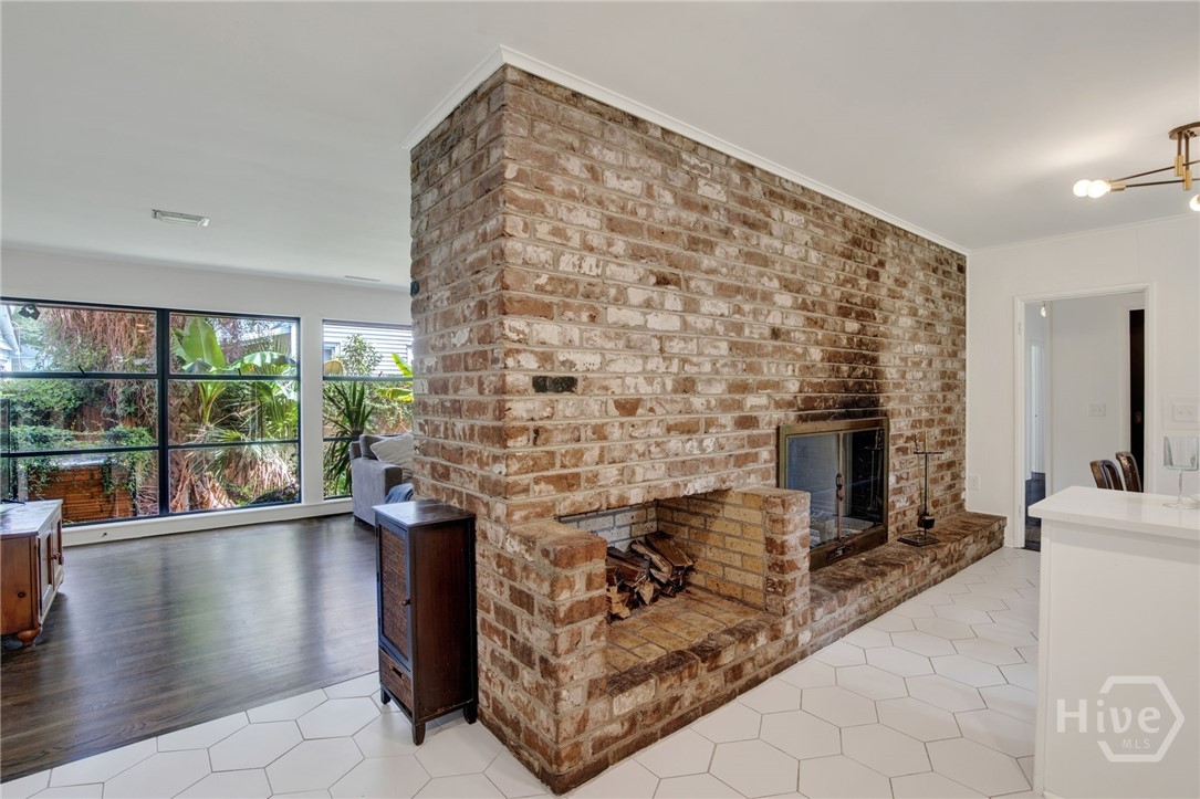200 Kinzie Avenue Property Photo 8