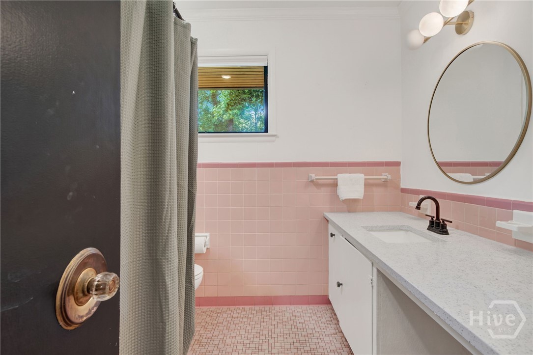 200 Kinzie Avenue Property Photo 18