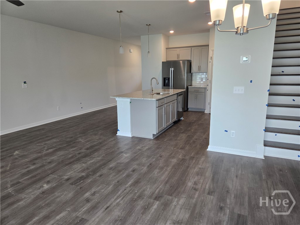 205 Pinebury Road Property Photo 13